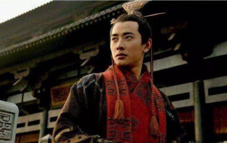 陈粒舞台上惊艳全场!观众尖叫连连,当要求飞吻时她调皮地撤回